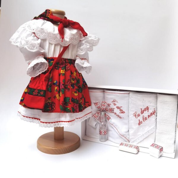 Set Botez Traditional Adeline 5 2 piese costumas si trusou brodat